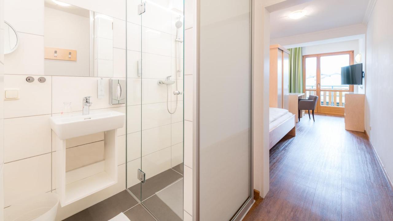 Golf-Tennis-Wellnesshotel Mori Sankt Kanzian am Klopeiner See Εξωτερικό φωτογραφία